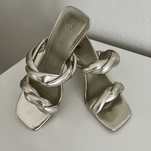 Worn Once! Open Edit Remy Twisted Gold Sandal Heels Size 8 - Picture 1 of 8